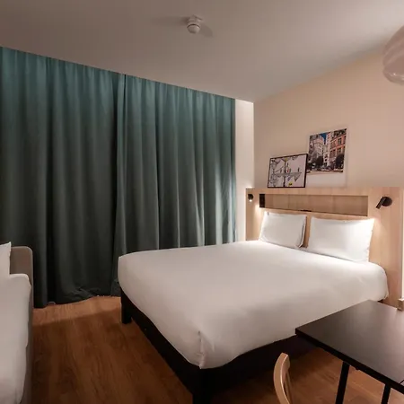 Adagio Access Centre Cathedrale 호텔 3*