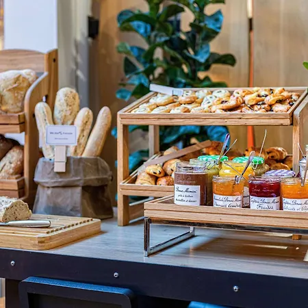 Adagio Access Centre Cathedrale Hotel 3*