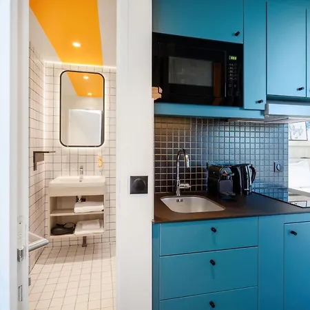 Adagio Access Centre Cathedrale Hotel 3*