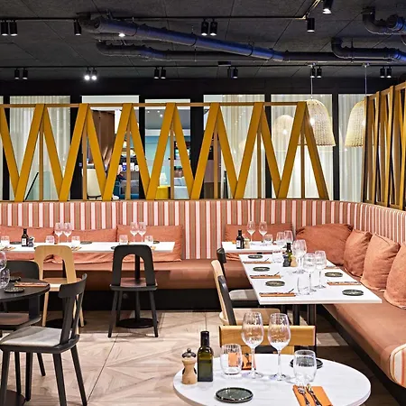 Adagio Access Centre Cathédrale 3* Rouen