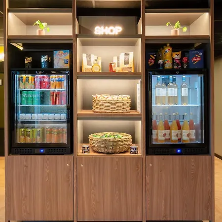 Adagio Access Centre Cathedrale Hotel 3*