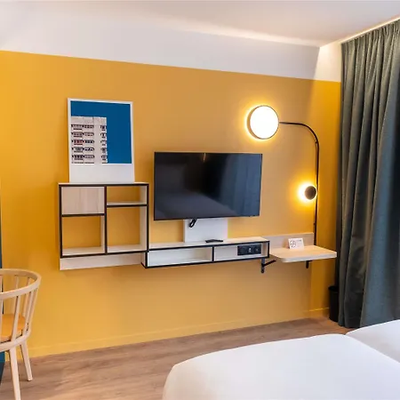 Adagio Access Centre Cathédrale Hotel 3*