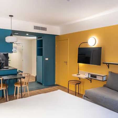 Hotel Adagio Access Centre Cathedrale 3*