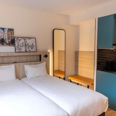 Adagio Access Centre Cathedrale Hotel 3*