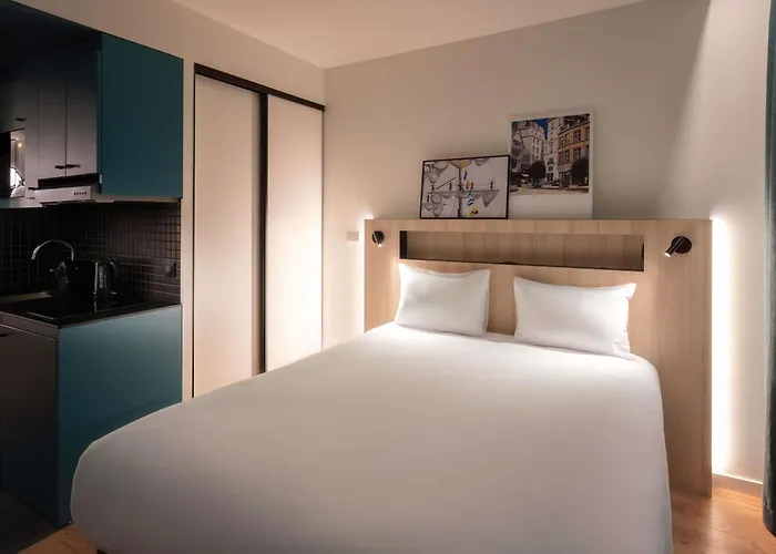 Hotel Adagio Access Centre Cathedrale 3*