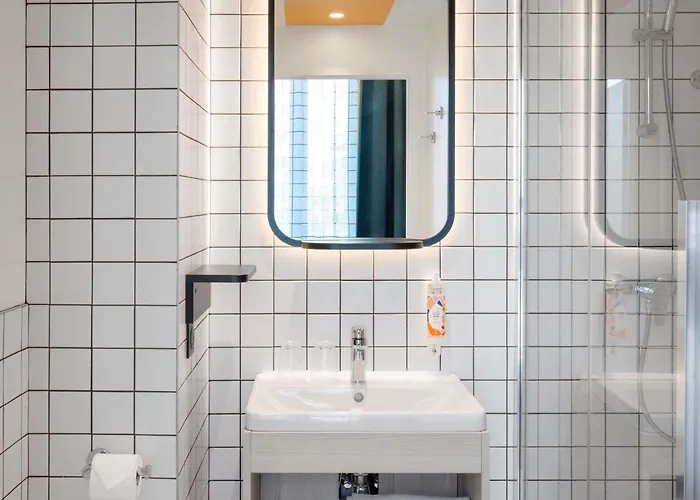 Hotel Adagio Access Centre Cathédrale 3*